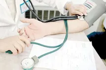 از مطب تا مسافرکشی؛ چرا پزشکان عمومی ایران طبابت را کنار می‌گذارند؟