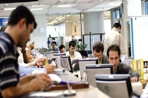 ارتباطات، عامل تبعیض مزدی کارمندان در دستگاه‌ها
