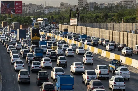 ترافیک تهران دوباره قفل شد؛ چرا هم خیابان‌ها شلوغ شدند هم مترو؟
