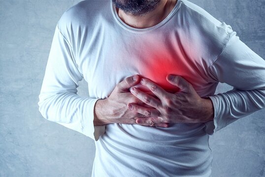 درد شانه چه زمانی میتواند نشانه حمله قلبی باشد؟ درد شانه چه زمانی میتواند نشانه حمله قلبی باشد؟