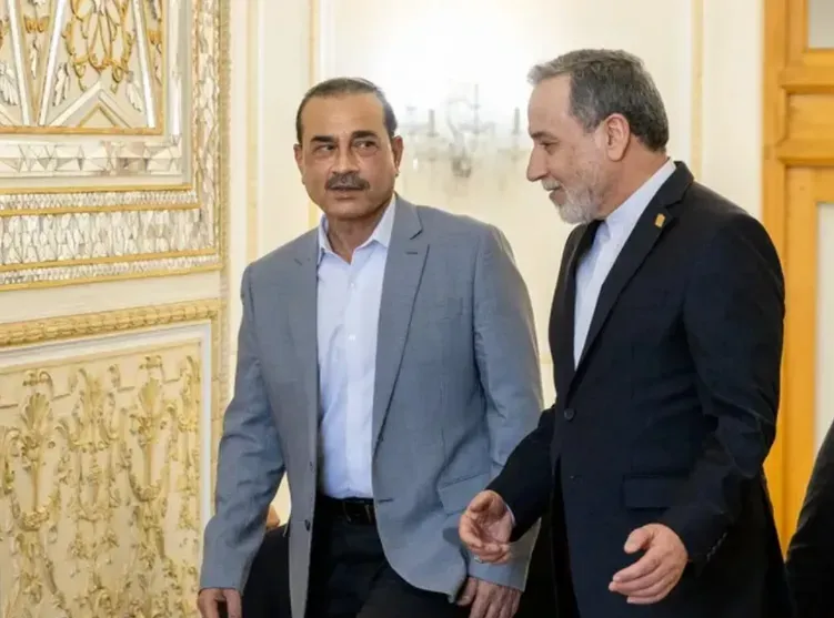 عباسس عراقچی و عاصم منیر