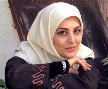 فیلم / توهین ژیلا صادقی به هواداران پهلوی