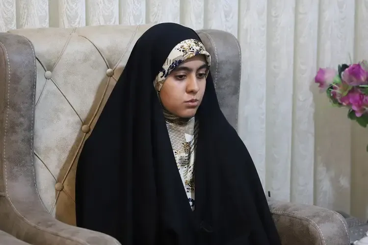 زهرا گلی‌زاده