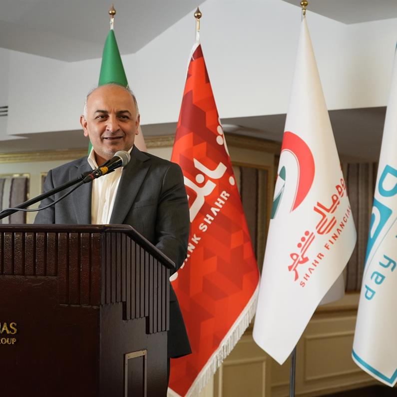 تحول در زنجیره ارزش تامین مالی کشور با ورود صنعت بیمه به حوزه «تضمین» / مشارکت راهبردی بیمه دی در «صندوق تضمین غیر دولتی»