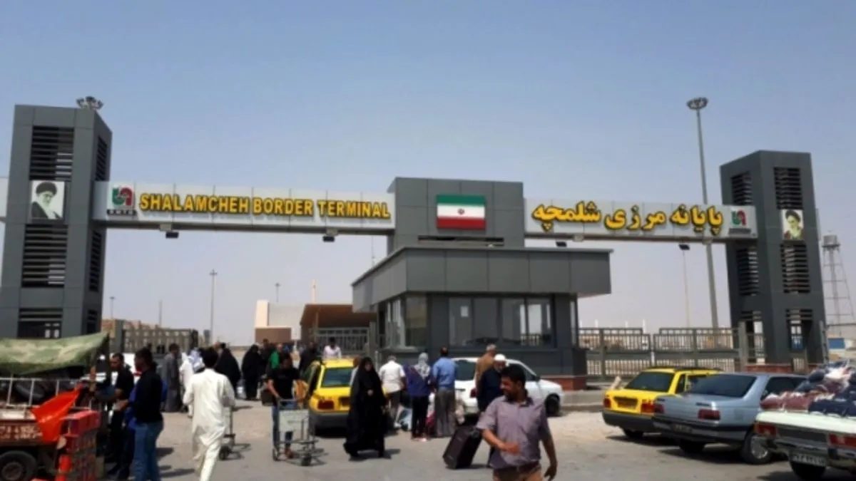 فیلم/ هجوم معترضان عراقی برای بازکردن گذرگاه مرزی شلمچه