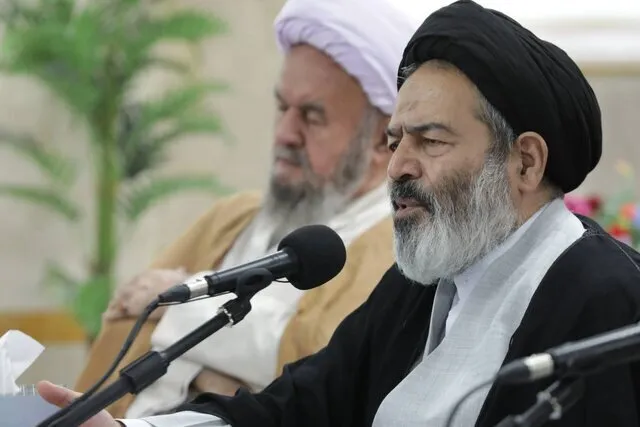 در چادر‌های ایرانی برای مراسم «برائت از مشرکین» دوربین نصب کرده بودند