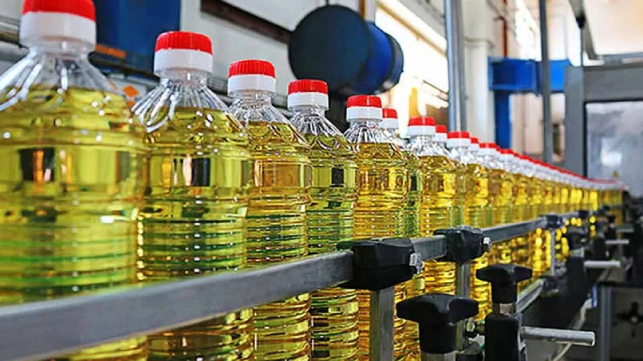 مجوز فروش اینترنتی روغن صادر شده است/ بخشی از کالا‌های اساسی به خارج قاچاق می‌شود