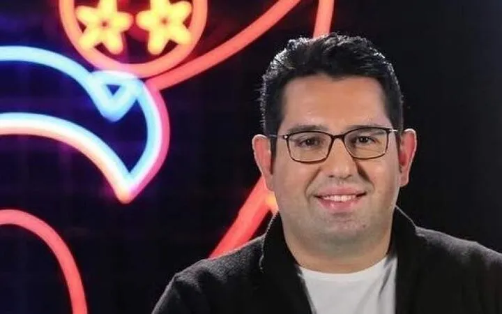 مجری فوتبال برتر پناهنده شد؟