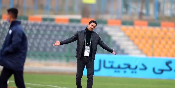 سرمربی لیگ برتری قهر کرد!
