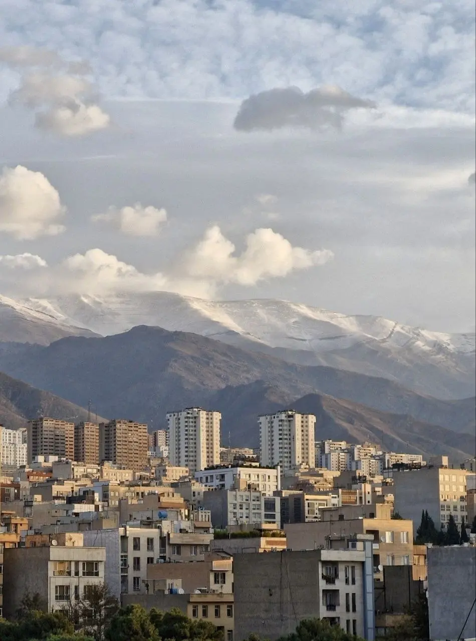 عکس/اولین برف پاییزی ارتفاعات تهران را سفیدپوش کرد