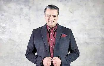 فیلم / خودروی نوستالژیک سام نوری در جاده‌های شمال