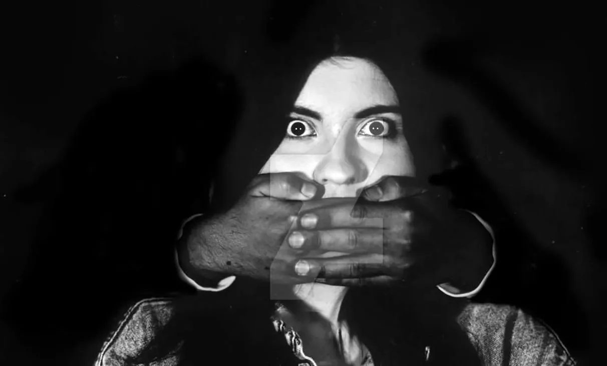 قتل هولناک دختر ۱۸ ساله به خاطر یک مرد