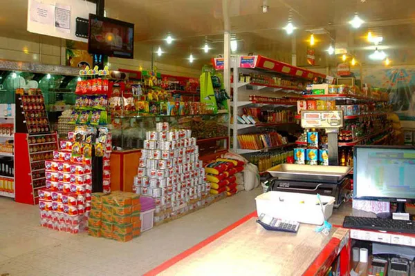 عرضه روغن قطره‌چکانی است/ ضعف نظارت داریم