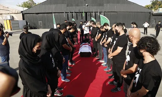 ناگفته‌هایی از مراسم تشییع ارشا اقدسی