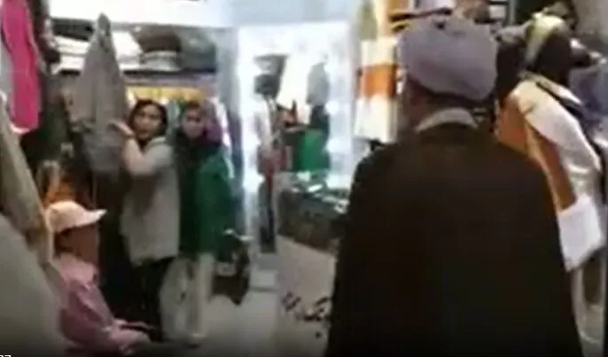 مرور سخنان امام‌جمعه قشم در فیلم جنجال‌برانگیز