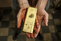سقوط طلای جهانی؛ قیمت اونس طلا امروز ۱۰ شهریور ۱۴۰۵ به پایین‌ترین سطح رسید
