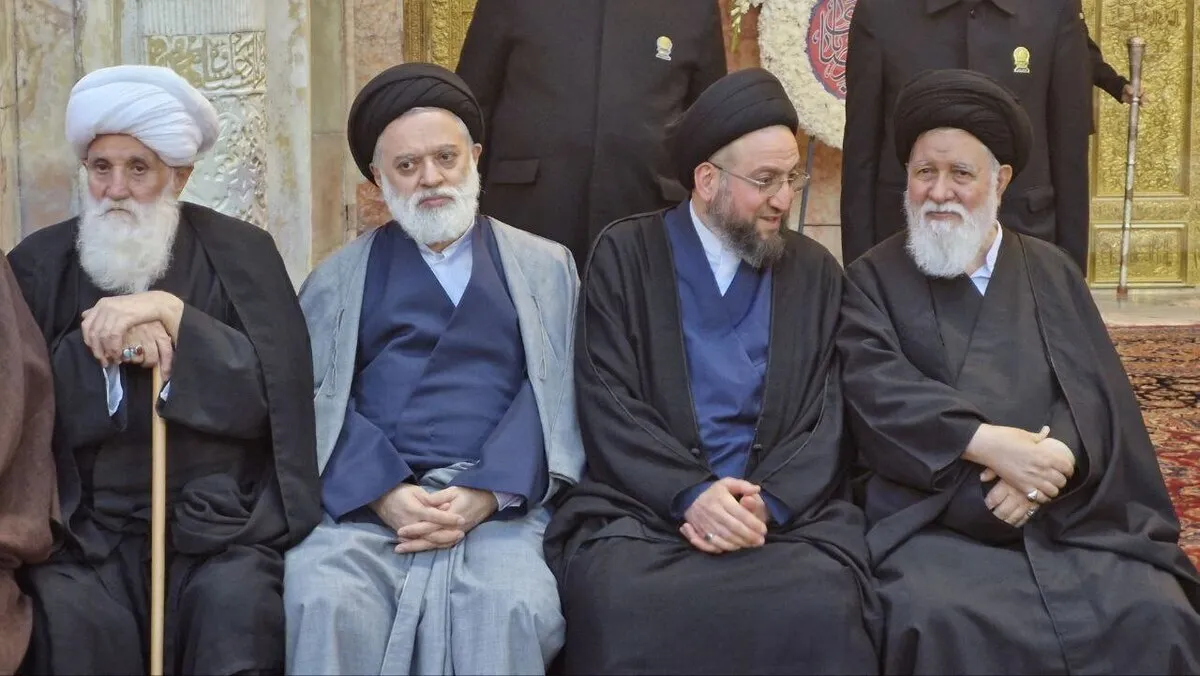 عکس/مصطفی خامنه‌ای در مراسم تدفین رئیسی