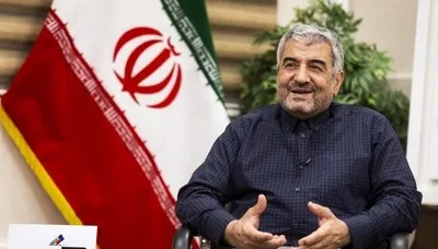 سردار عزیزجعفری: نویسنده نامه تهدیدآمیز ۲۴ فرمانده به خاتمی «قاسم سلیمانی» بود