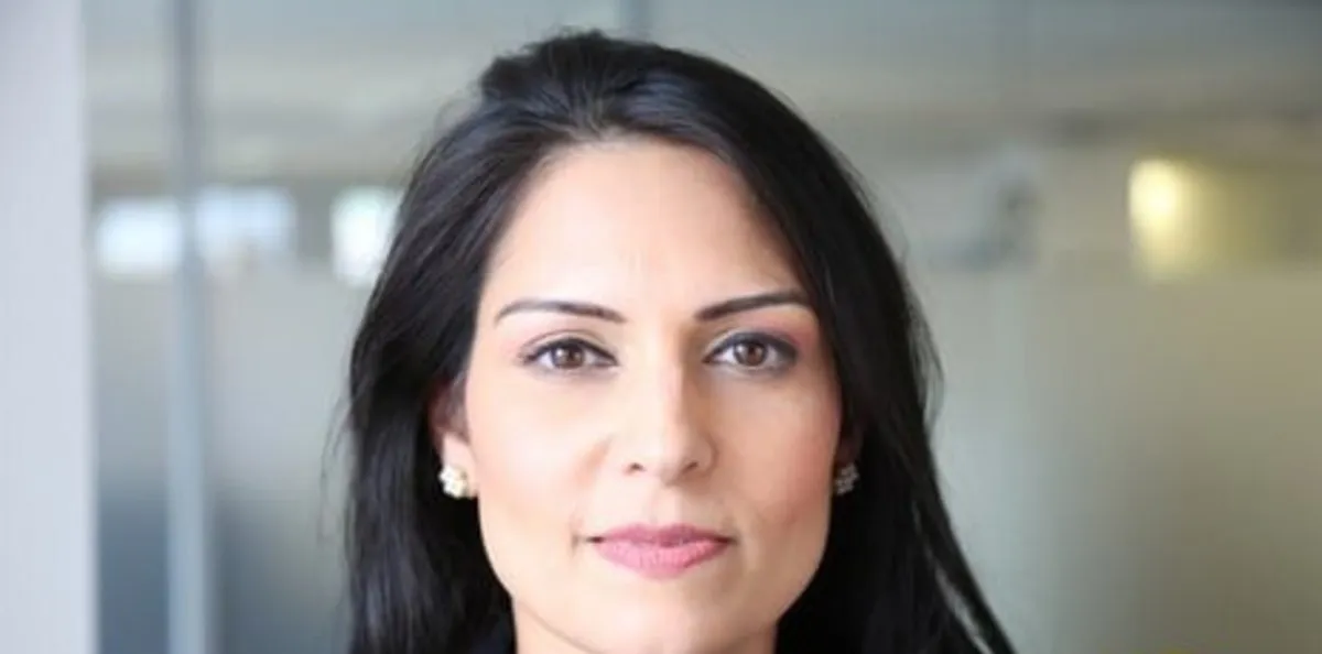 وزیر کشور انگلیس استعفا داد