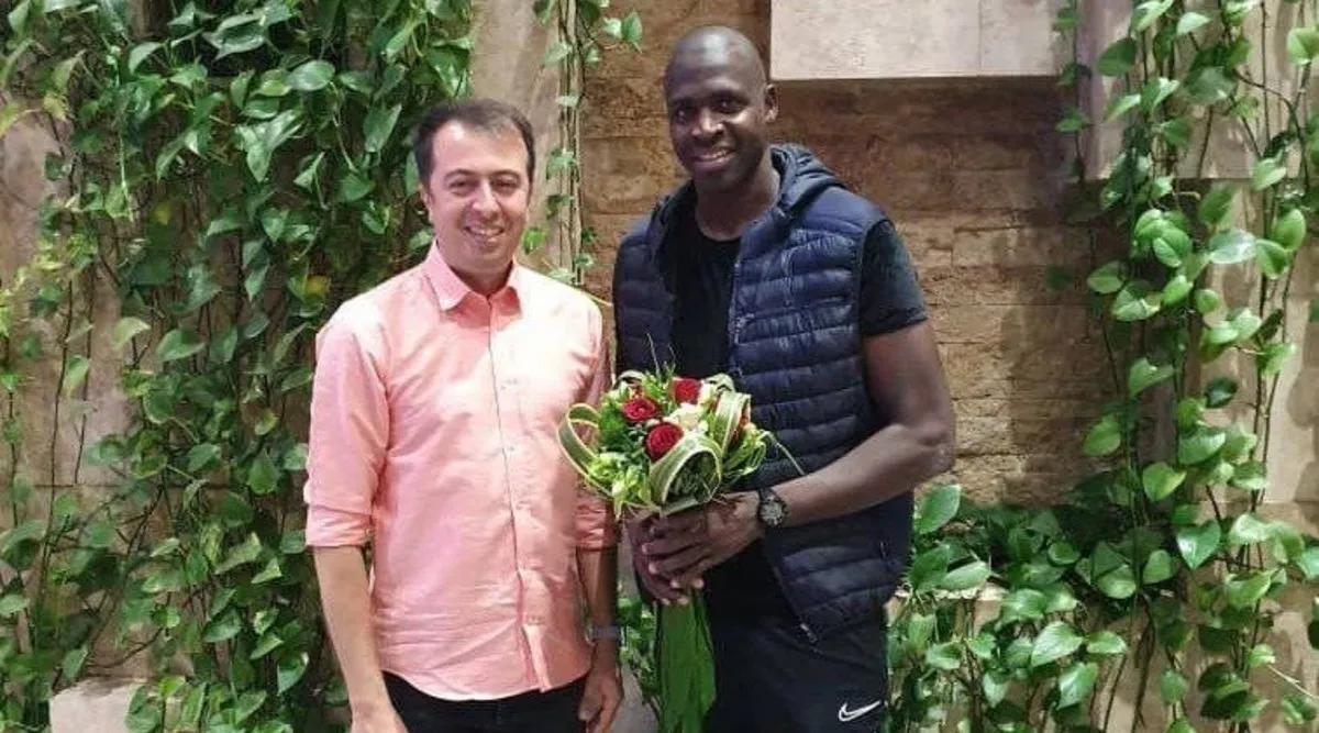 شیخ دیاباته برای پرسپولیسی شدن به ایران رسید + عکس