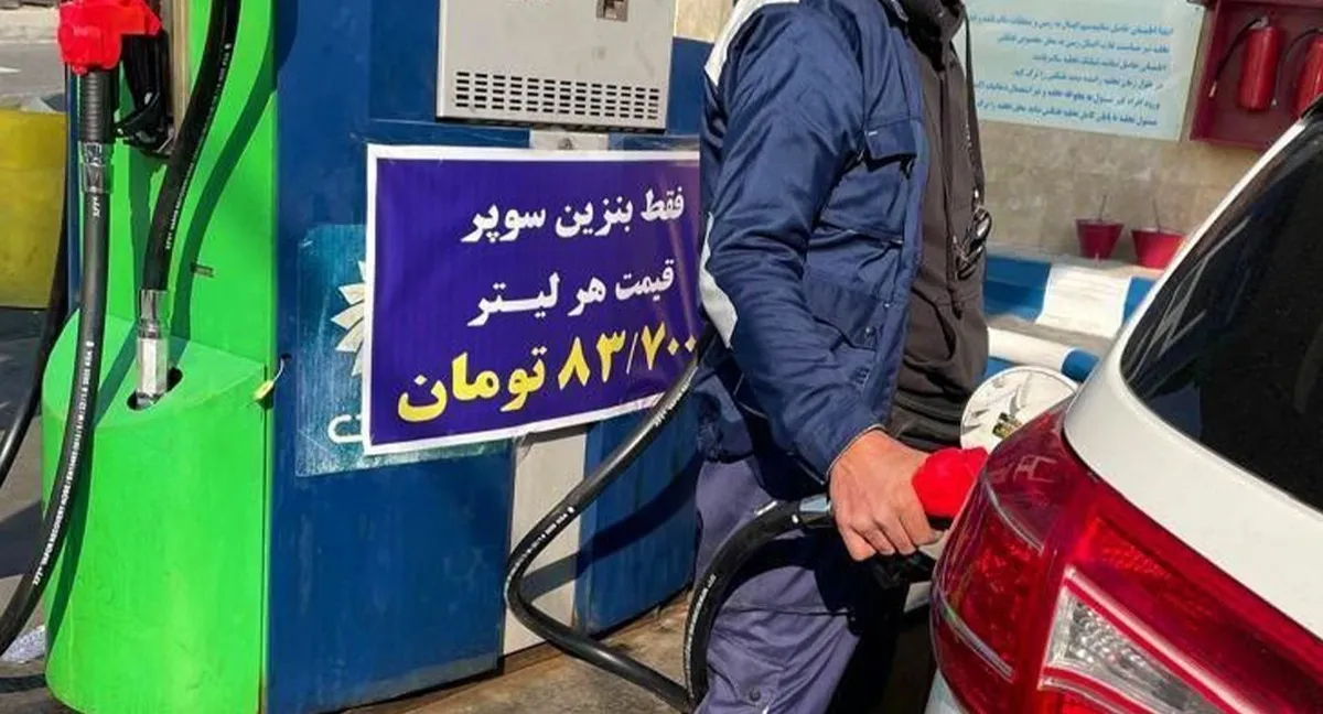 فیلم/ صف‌های باورنکردنی برای بنزین سوپر ۸۳ هزار تومانی