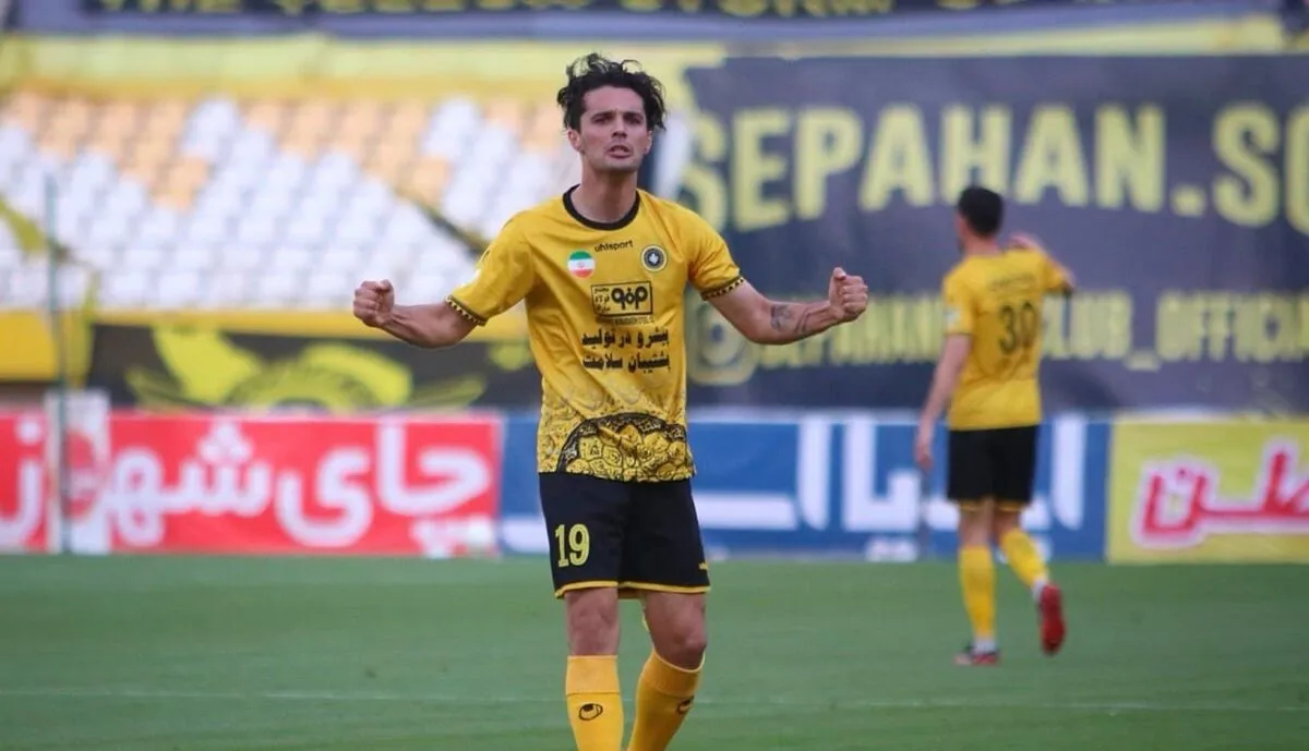 لایو جنجالی امید نورافکن در خصوص استقلال و پرسپولیس