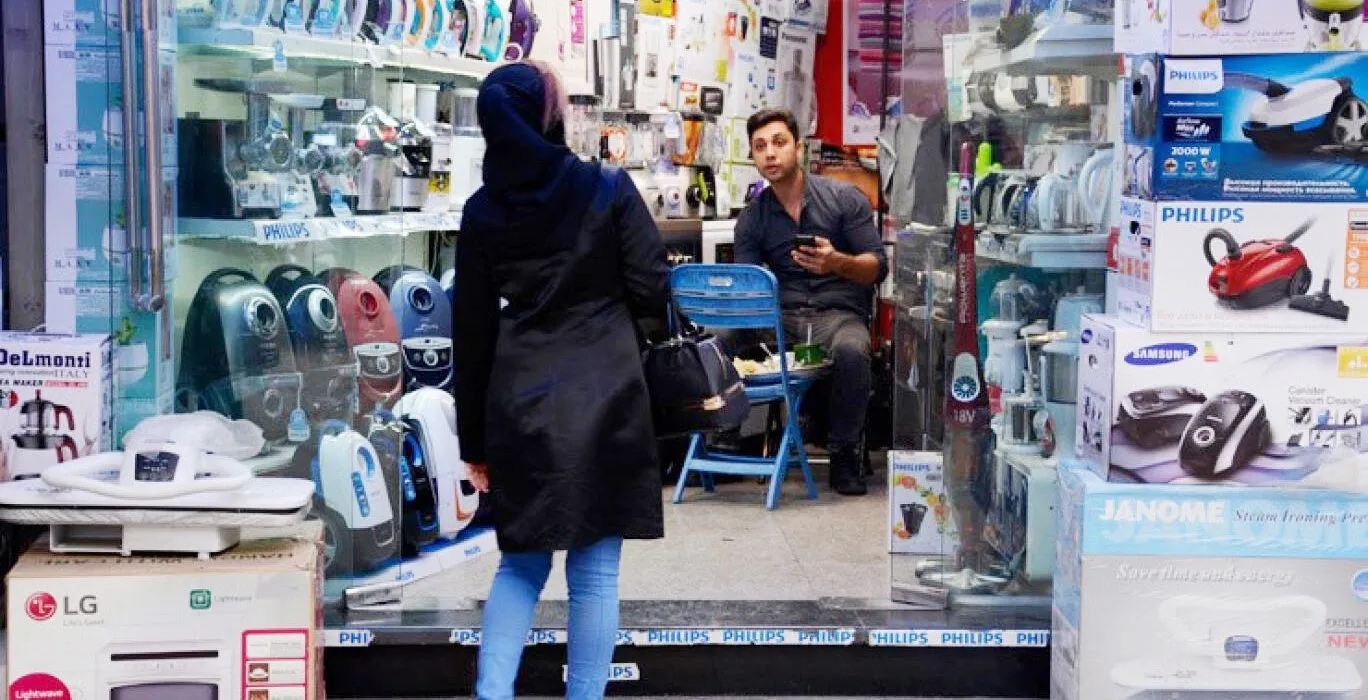افزایش قیمت لوازم خانگی در بازار بی مشتری / قیمت ماشین لباس شویی داخلی گران‌تر از خارجی!
