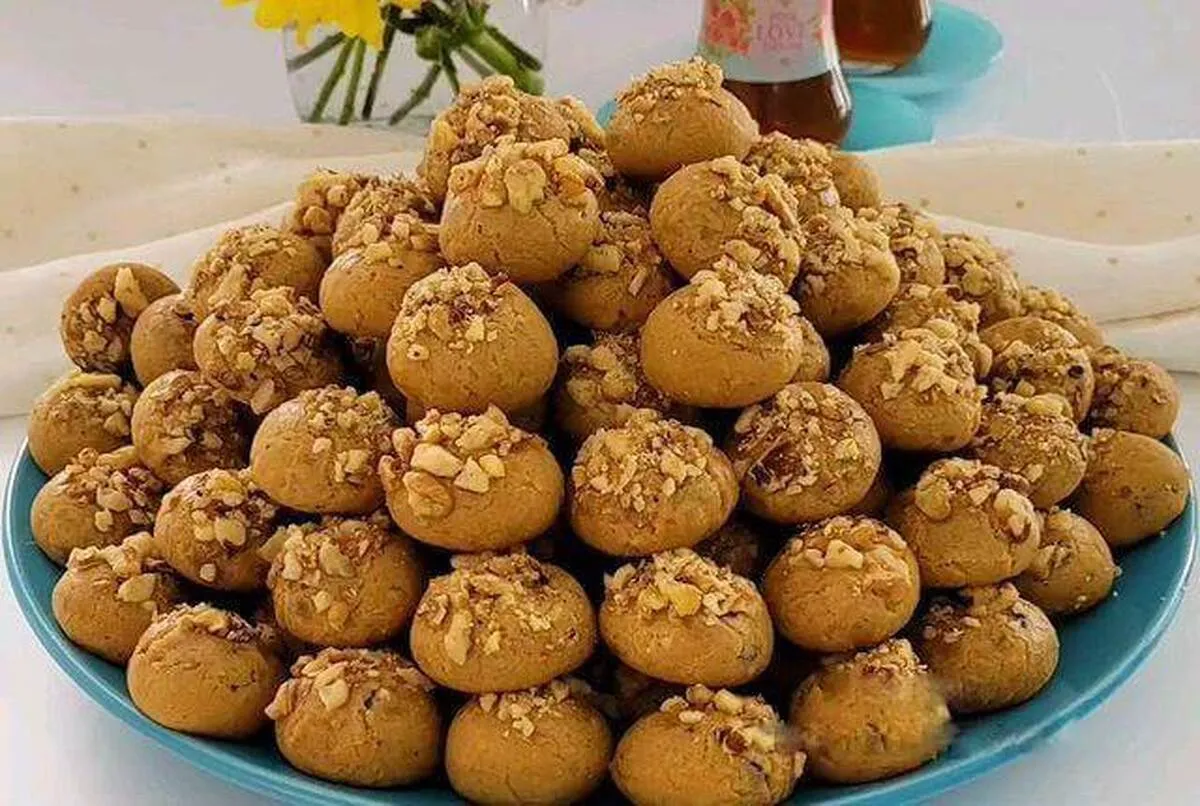 طرز تهیه شیرینی گردویی با شکر قهوه‌ای