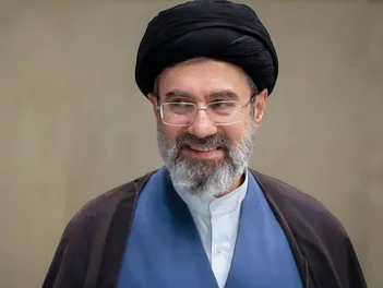 ویدئوی کمتر دیده‌شده از آیت‌الله سید مجتبی خامنه‌ای را ببینید