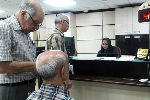 بازنشستگان تأمین اجتماعی فیش حقوقی خردادماه را دریافت کنند