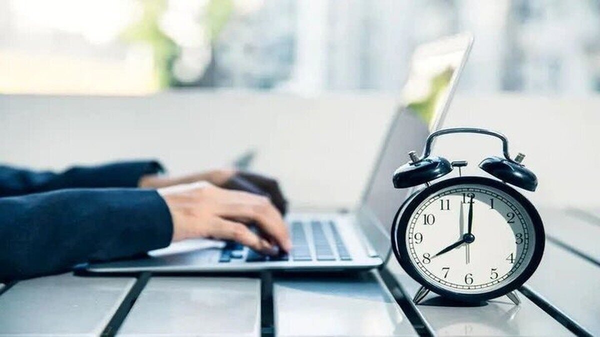 جزئیات تغییر رسمی ساعت ادارات و بانکها جزئیات تغییر رسمی ساعت ادارات و بانکها