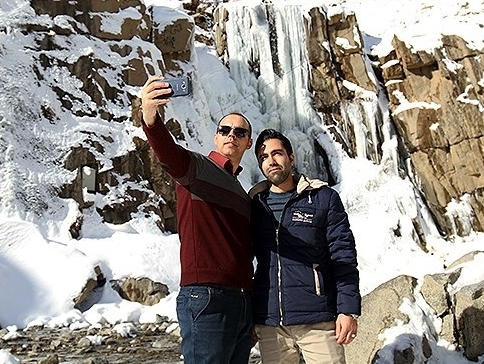 طبیعت زمستانی آبشار گنجنامه - همدان 6