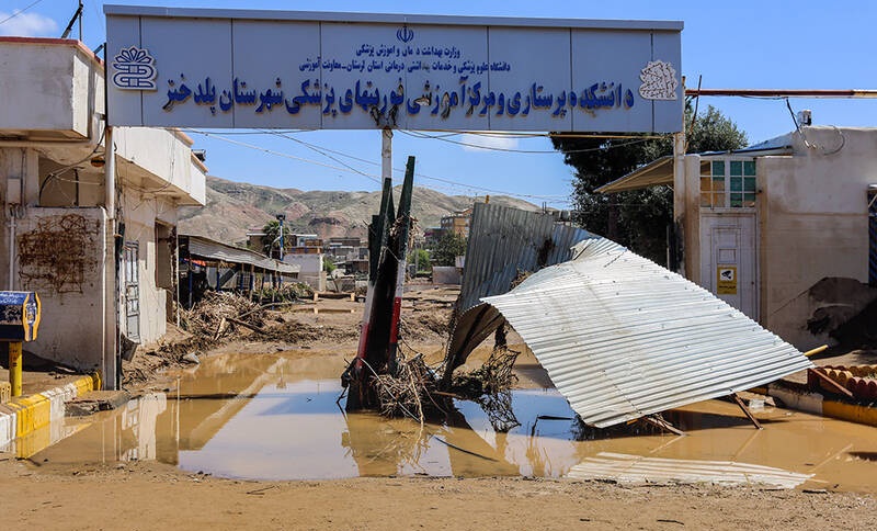 وزیر کشور: ۳۰ درصد شهر پلدختر و ۳۰ تا ۳۵ درصد شهر معمولان در جریان سیلاب  آسیب دیده‌اند | اقتصاد24