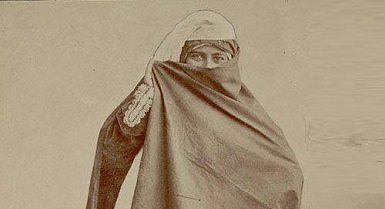 حجاب زنان در زمان قاجار