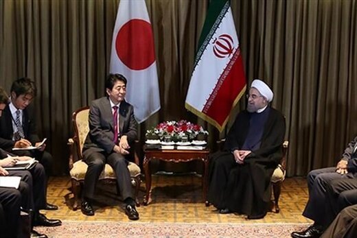 نخست‌وزیر ژاپن خواستار دیدار با روحانی شد