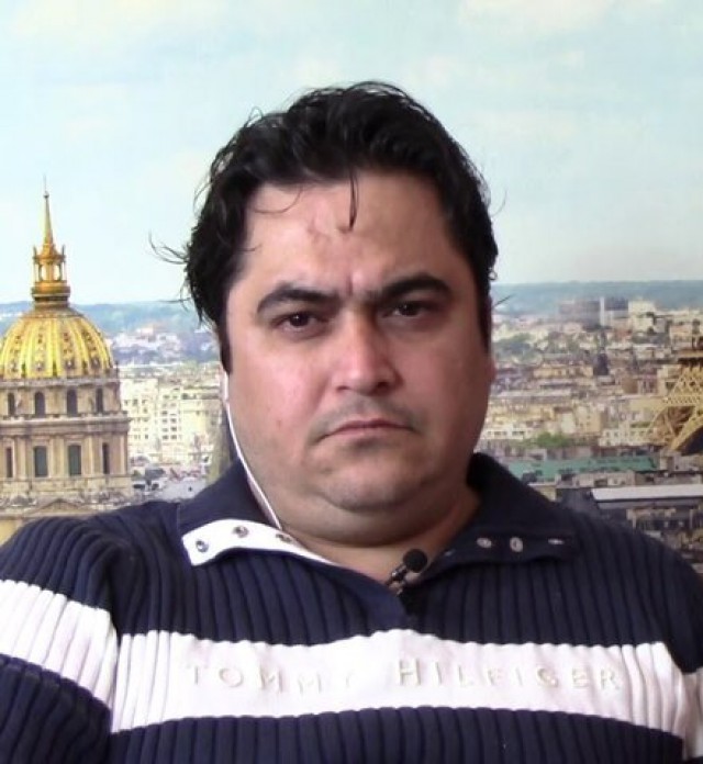 روح الله زم