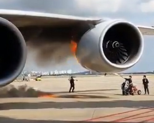 آتش‌گرفتن موتور هواپیمای مسافربری